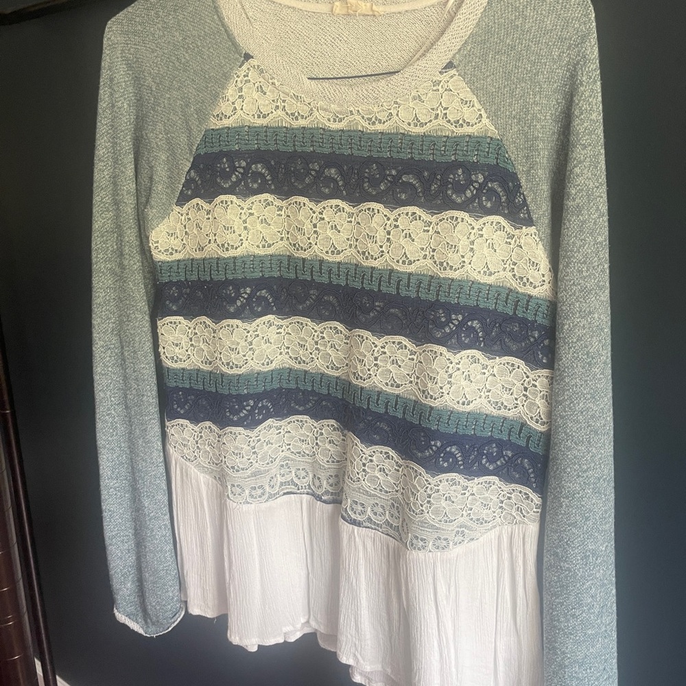 Blue Grey and White fun Sweater size Medium